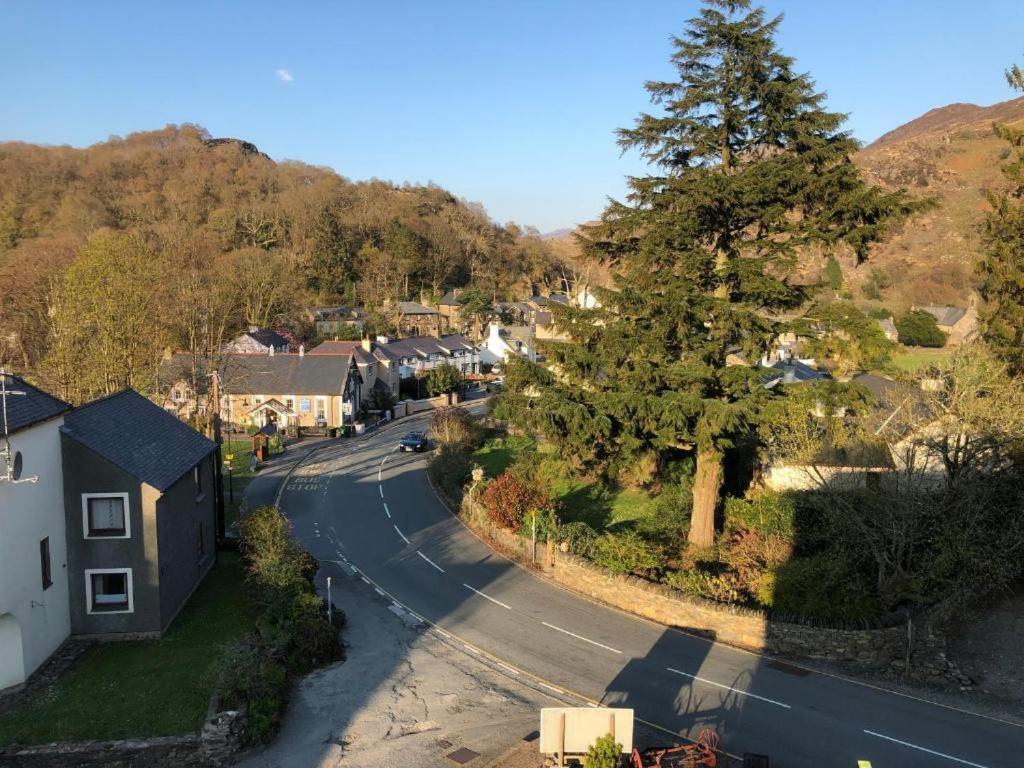 Royal Goat Hotel Beddgelert Exterior photo
